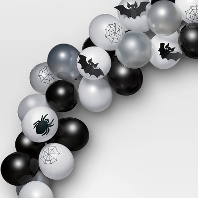 39pc Spider Balloon Arch Set - Hyde and EEK! Boutique™