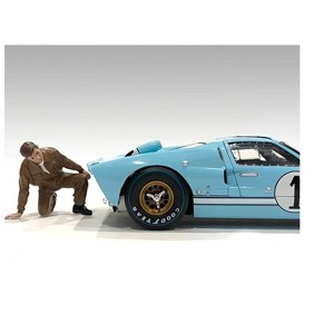 "Race Day 1" Figurine IV for 1/24 Scale Models by American Diorama - 1 of 3