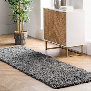 Nuloom Marleen Contemporary Shag Indoor Area Rug - 1 of 4