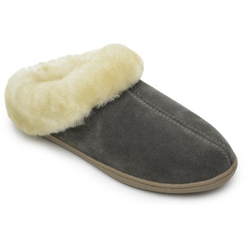 Minnetonka store mule slippers