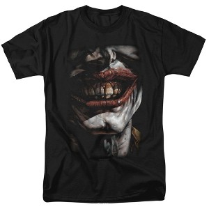 Men's Batman Smile Of Evil T-Shirt - 1 of 4