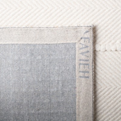 Ivory Elegance 4' x 6' Hand-Tufted Wool Rectangular Rug