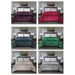 Luxurious and Plush Zebra Jacquard Bed Cover