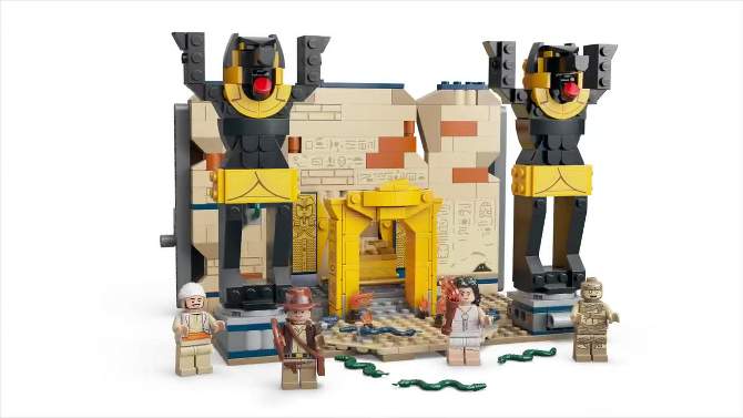 LEGO Indiana Jones Raiders of the Lost Ark Escape from the Lost Tomb Building Kit 77013, 2 of 10, play video