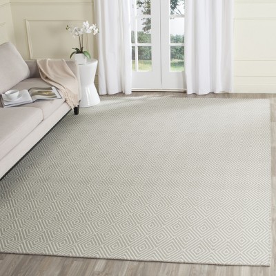 Light Grey and Ivory Hand-Hooked Wool 8' x 10' Area Rug