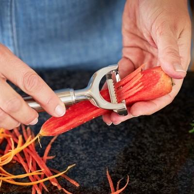 Rosle Stainless Steel Julienne Vegetable Peeler with Serrated Blade