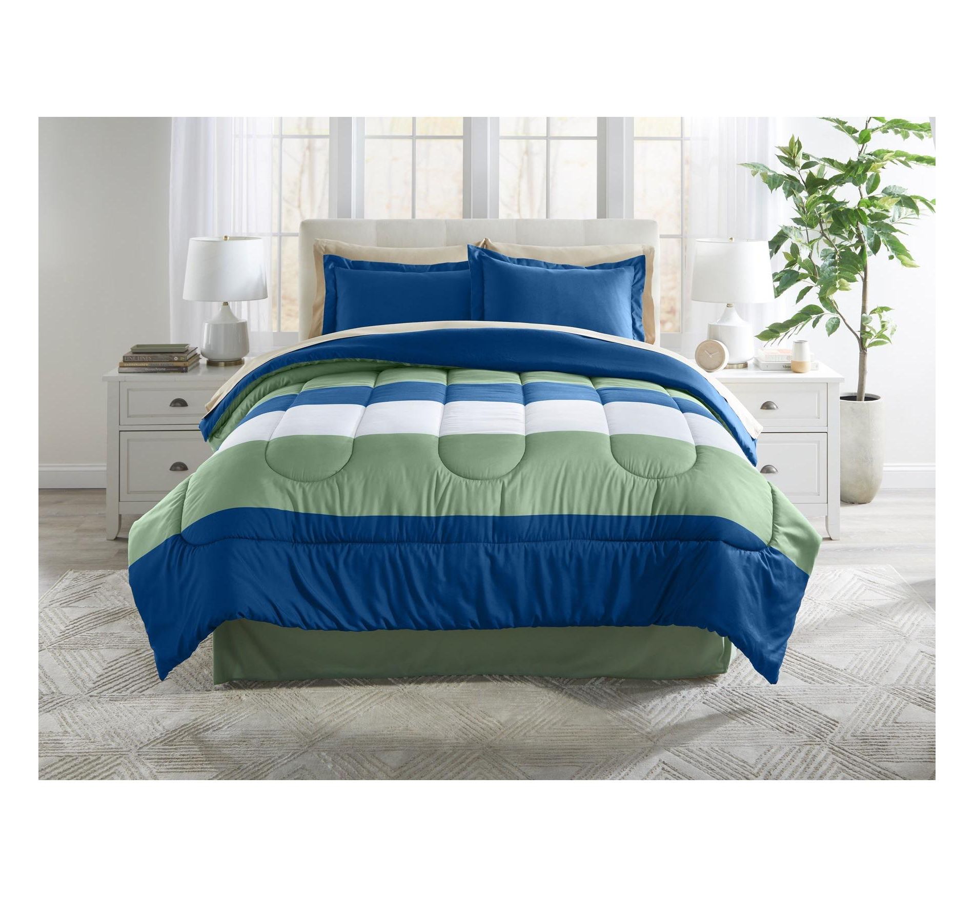 BrylaneHome BH Studio Reversible Comforter
