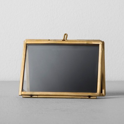 gold frame place card holders