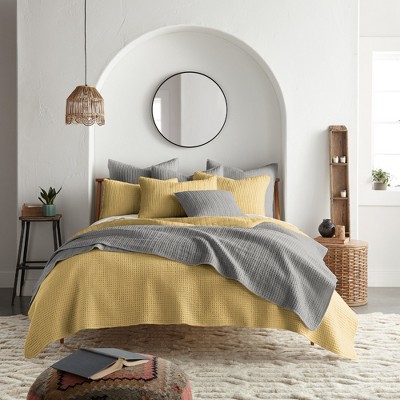 Ochre Full Microfiber Waffle Quilt and Sham Set