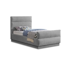 Meridian Furniture,Paxton Chenille Fabric Bed - 1 of 4