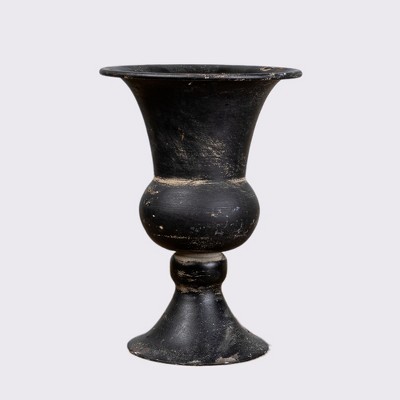 Vintage Metal Small Flower Pot, Antique-Style Gardening Accent, Rustic Decor Piece, 1pc