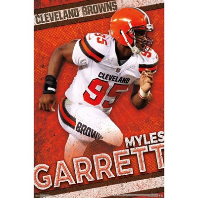 NFL Cleveland Browns - Nick Chubb 22 Wall Poster, 22.375 x 34 Framed 