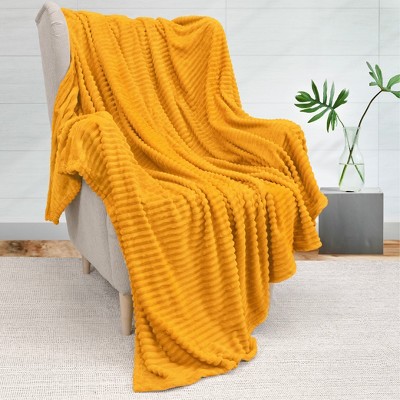 Pavilia Super Soft Fleece Flannel Ribbed Striped Throw Blanket