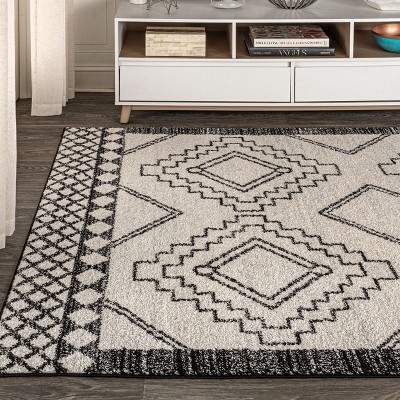 Moroccan Geometric 8' x 10' Black and Cream Reversible Area Rug