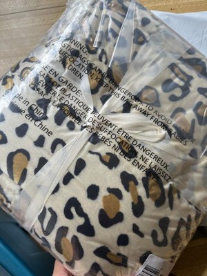 Pavilia Premium Fleece Throw Blanket For Sofa Couch Soft Flannel Plaid Stripe Decorative Print Blanket Cheetah throw 50x60 Target