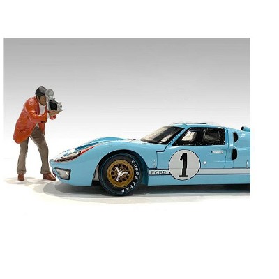 "Race Day 1" Figurine III for 1/18 Scale Models by American Diorama