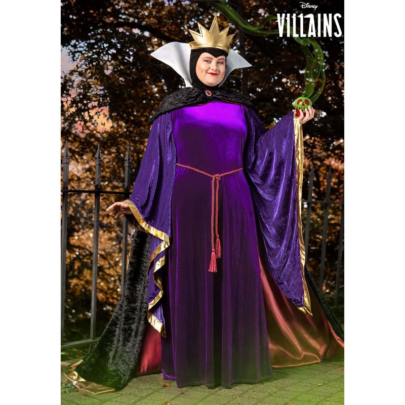 HalloweenCostumes.com Women's Snow White Plus Size Queen Costume., 2 of 10
