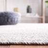 Braided BRA220  Machine Washable UV Resistant Stain Resistant Non-Shedding Hand Woven Indoor/Outdoor Rugs - Safavieh - 4 of 4
