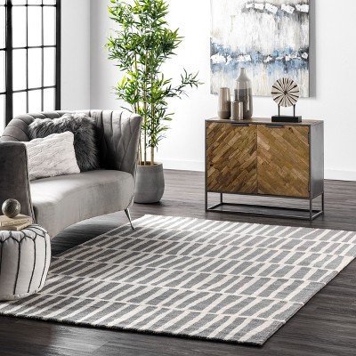 Gray and Ivory Geometric Hand-Tufted Wool 6' x 9' Area Rug