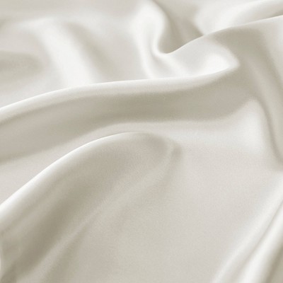 Ivory Mulberry Silk Standard Pillowcase with Zipper Closure