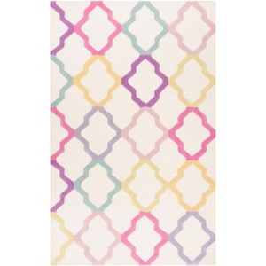Safavieh Kids SFK102 Hand Tufted Indoor Rugs - Safavieh - 1 of 4