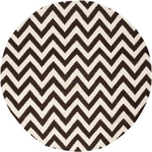 Dhurries DHU557 Hand Woven Flat Weave Indoor Rugs - Safavieh - 1 of 3