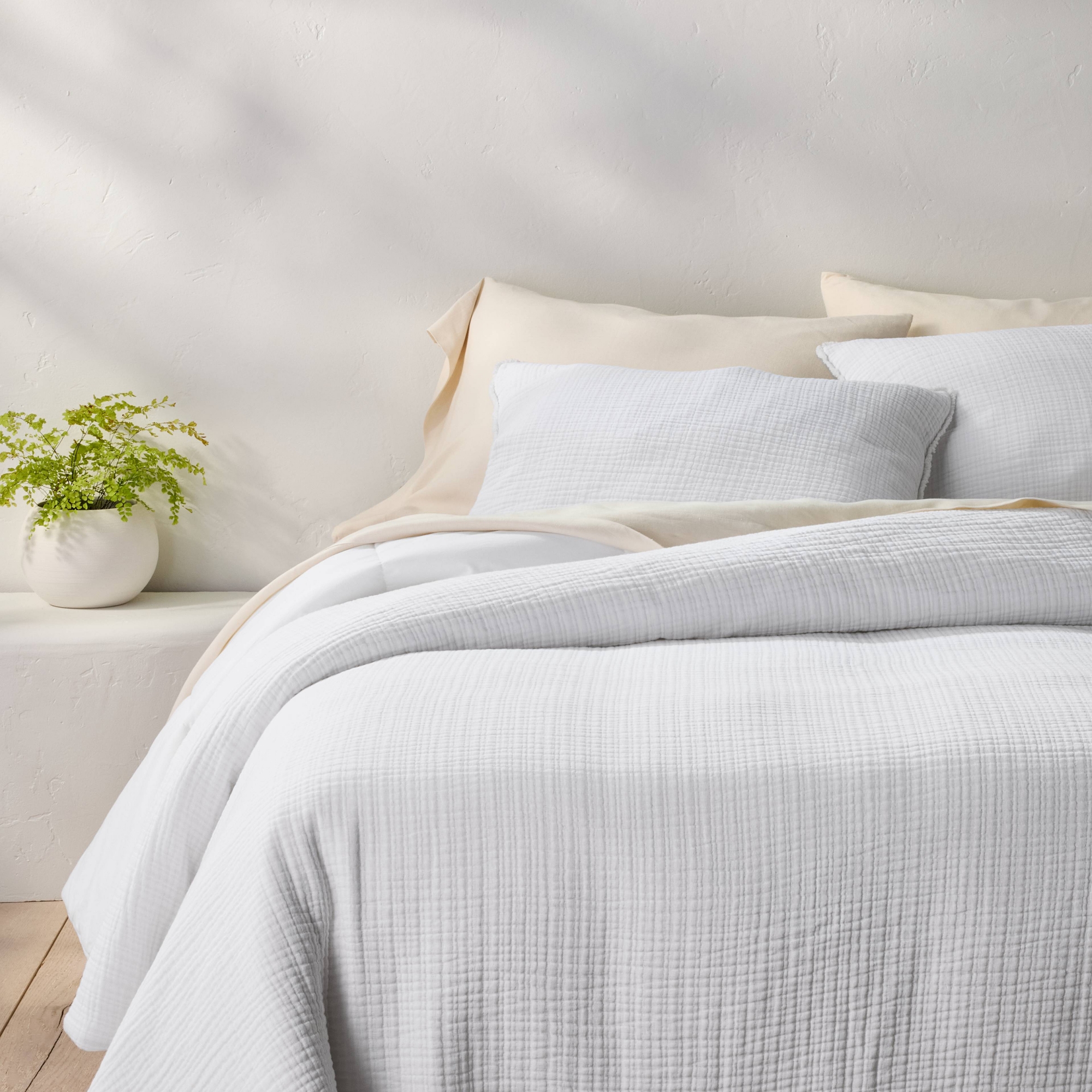 King Textured Chambray Comforter & Sham Set White - Casaluna™