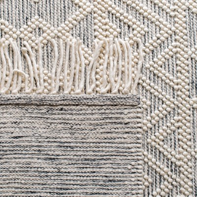Hand-Tufted Black and Ivory Braided Wool 8' Square Rug