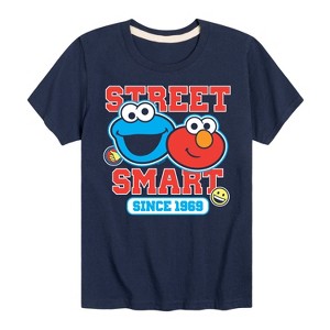Boys' - Sesame Street - Street Smart Short Sleeve Graphic T-Shirt - 1 of 4