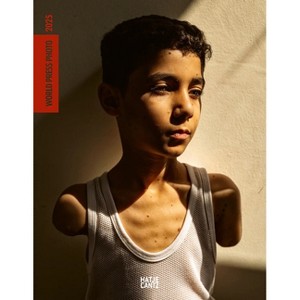World Press Photo Yearbook 2025 - (Hardcover) - 1 of 1