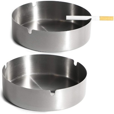 Juvale 2 Pack Round Metal Ashtrays for Cigarettes, Home Outdoor Ash Tray Cigar Ashes Holder, 5.5 x 5.5 x 1.5 in