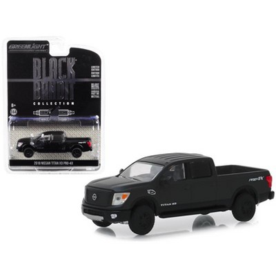 nissan titan diecast