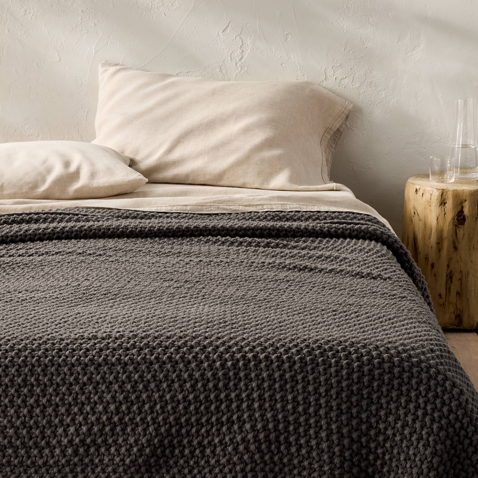 Full/Queen Chunky Knit Bed Blanket Dark Gray - Casaluna™