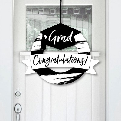 Big Dot of Happiness Black and White Grad - Best is Yet to Come - Outdoor Black and White Graduation Party Decor - Front Door Wreath