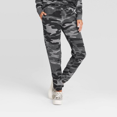 camo gray pants