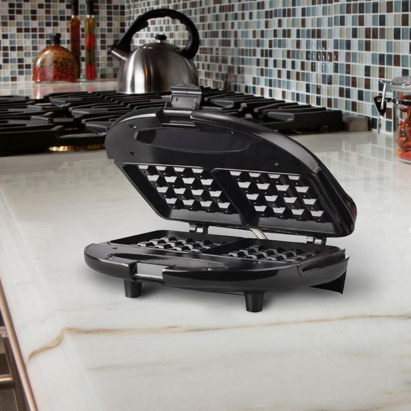Brentwood Waffle Maker in Black, 3 of 5
