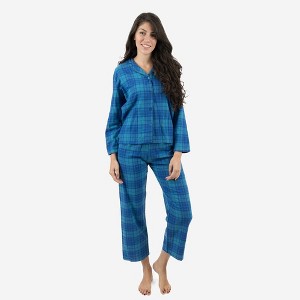 Leveret Womens Two Piece Flannel Christmas Pajamas - 1 of 4