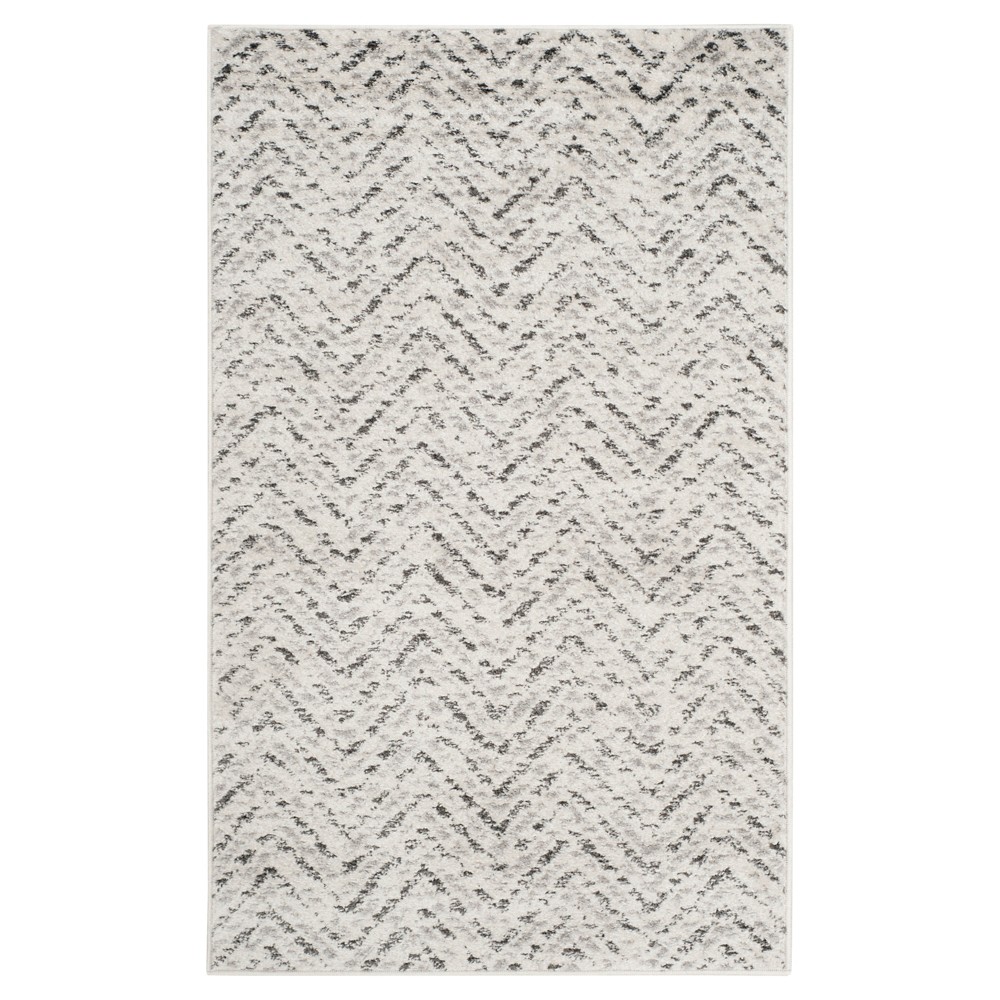 3'x5' Adirondack Chevron Rug Ivory/Charcoal - Safavieh