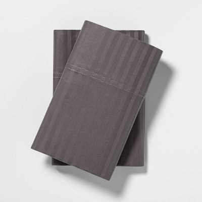400 Thread Count Damask Solid Pillowcase Set - Threshold™