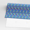 30” 25 sq ft Christmas Roll Wrap Bears in Sweaters on Blue - Wondershop™ - 3 of 3