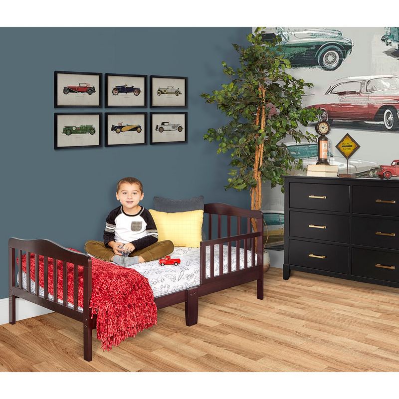 Dream On Me JPMA Certified  Memphis Classic Design Toddler Bed in Espresso, 4 of 10