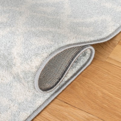 Light Grey and Cream Geometric 4' x 6' Synthetic Area Rug