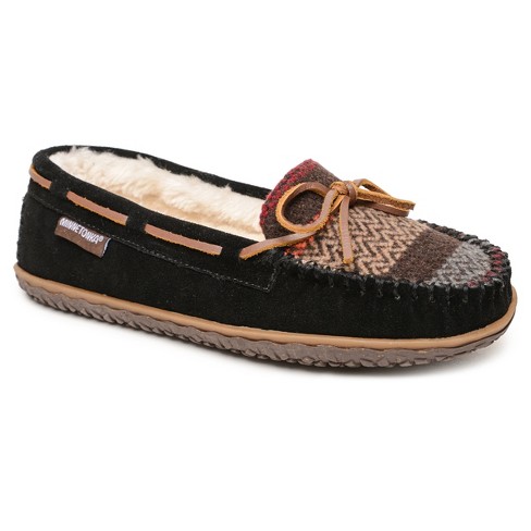 Minnetonka moccasins best sale womens black