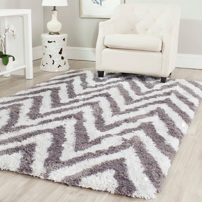 Ivory and Grey Hand-Tufted Chevron Shag Rug, 6x9 ft