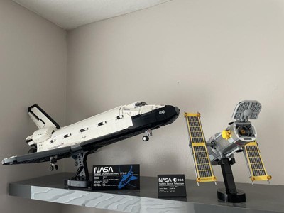 Lego launches epic 2,354-piece NASA Space Shuttle Discovery set - CNET