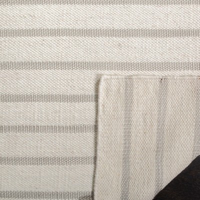 White 3' x 5' Handmade Flatweave Wool Area Rug