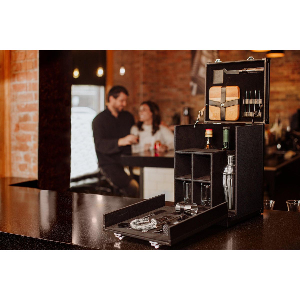 Legacy Hamilton Portable Cocktail Bar Case with Cocktail Shaker Set - thumbnail 3