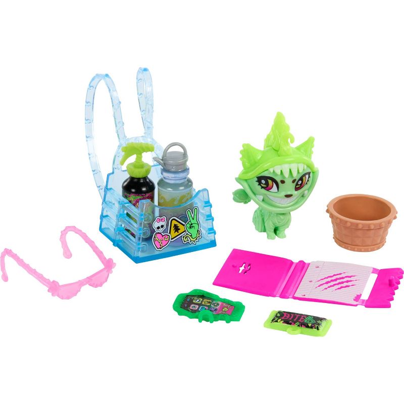 Monster High Venus McFlytrap Fashion Doll with Pet Chewlian and Accessories, 5 of 13
