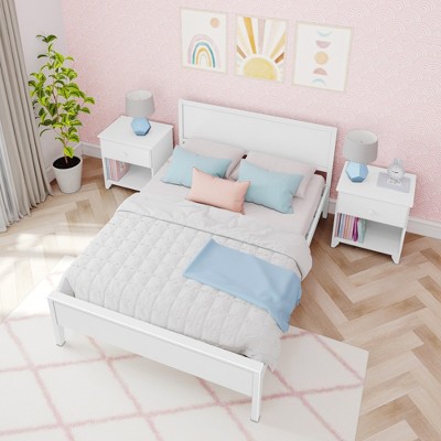 White Pine Full Platform Bed with Panel Headboard