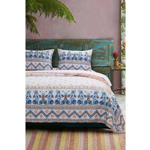 Barefoot Bungalow Aleena 3-Piece Reversible Quilt Set With Shams - 1 of 3